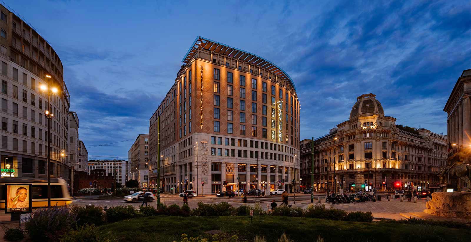 Hotel dei Cavalieri, esterno – Piazza Missori, Milano